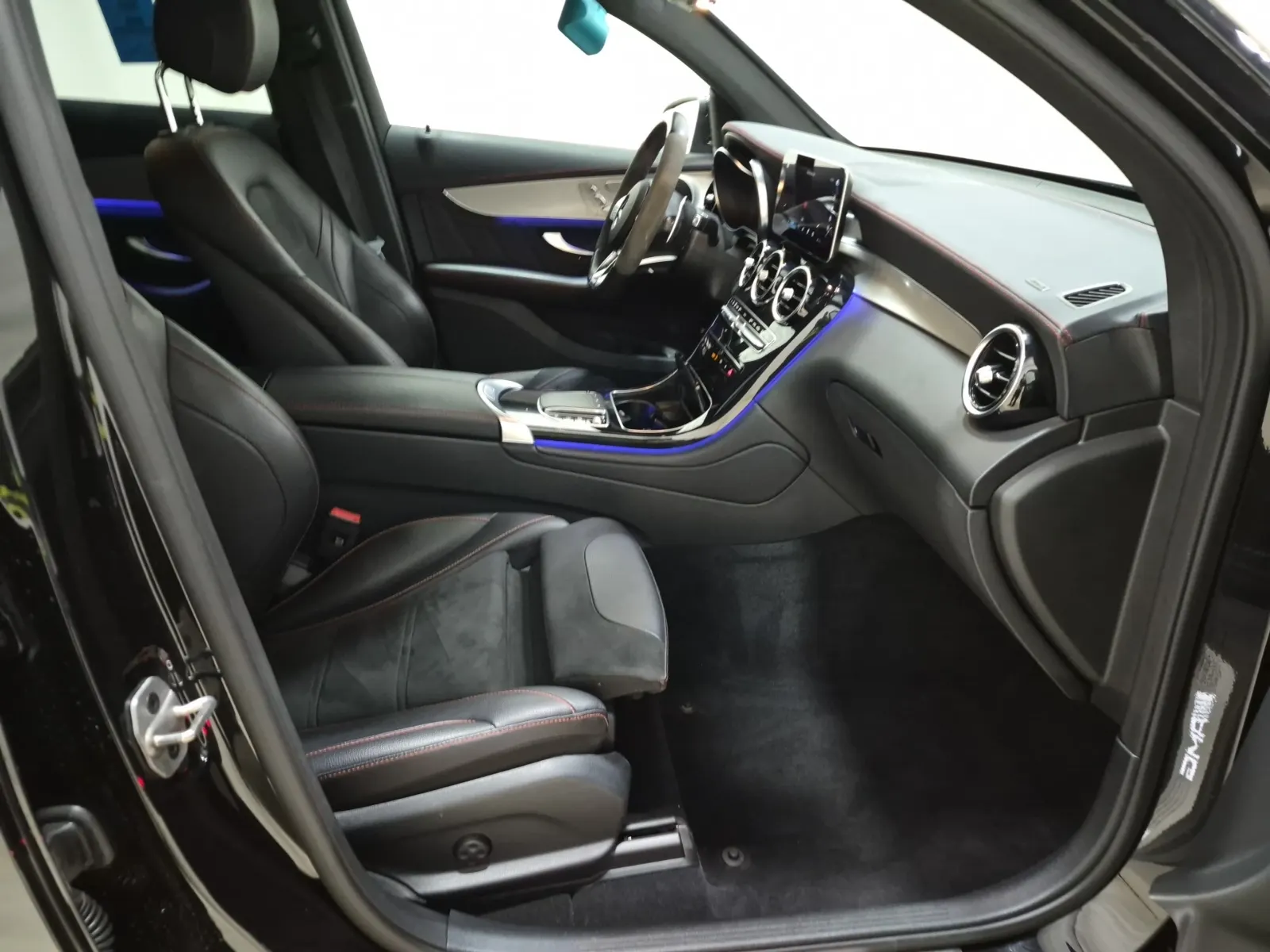 Right Side Interior Photo