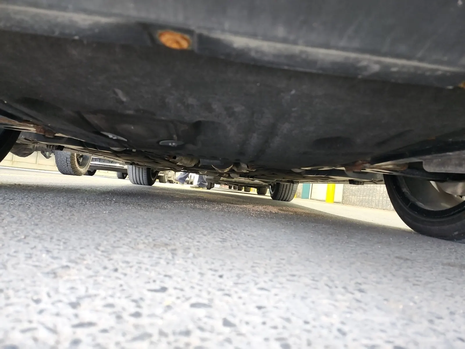 Undercarriage - Front Photo