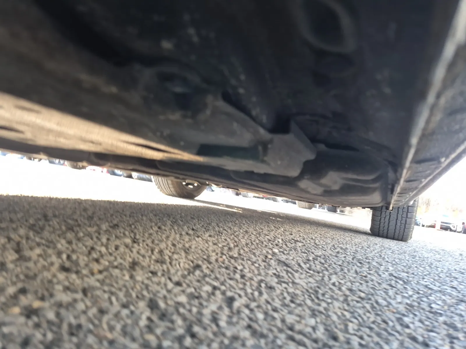Undercarriage - Passenger Photo