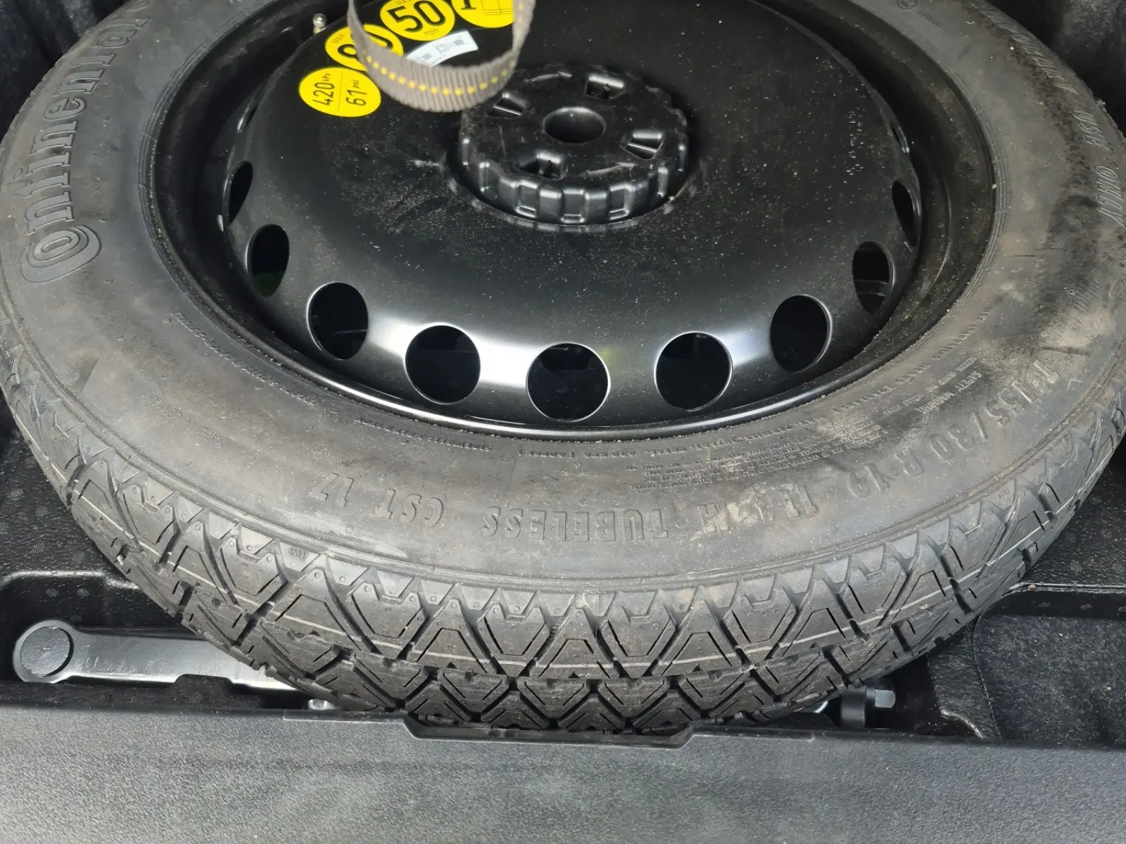 Spare Tire & Wheel Photo