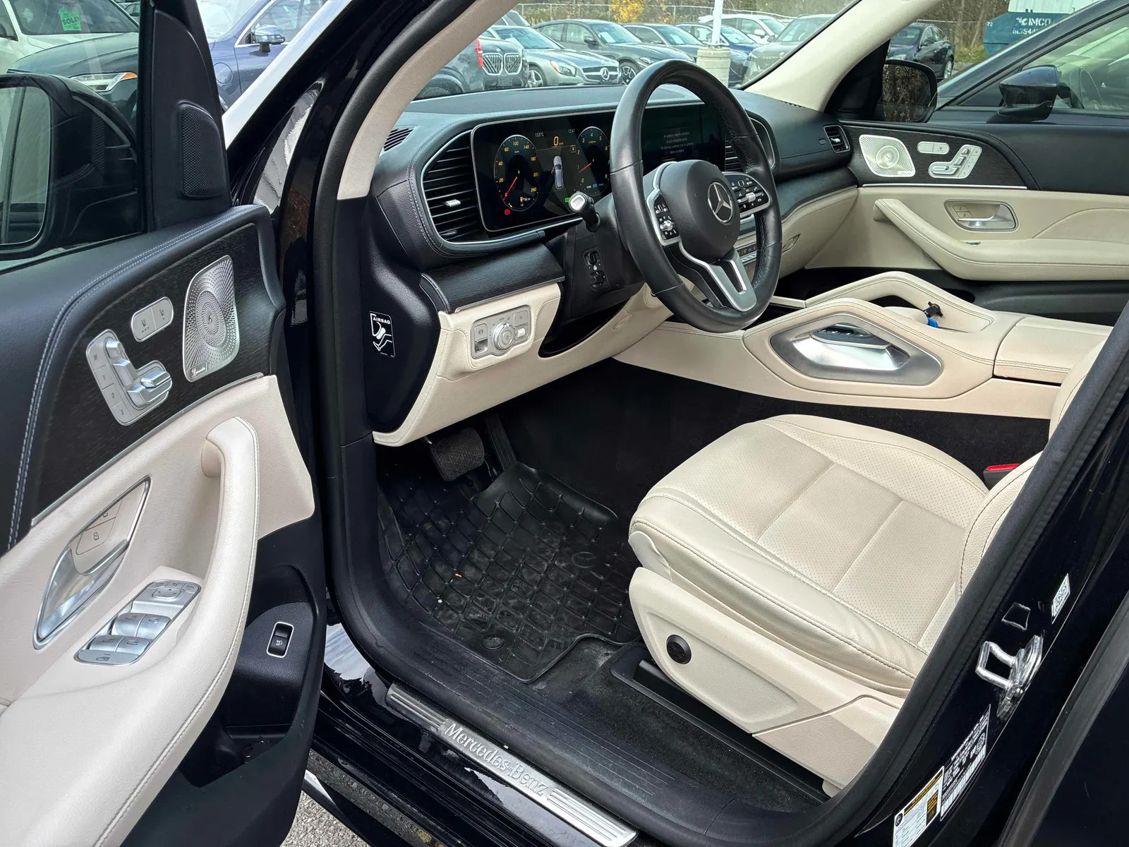 Interior driver side
