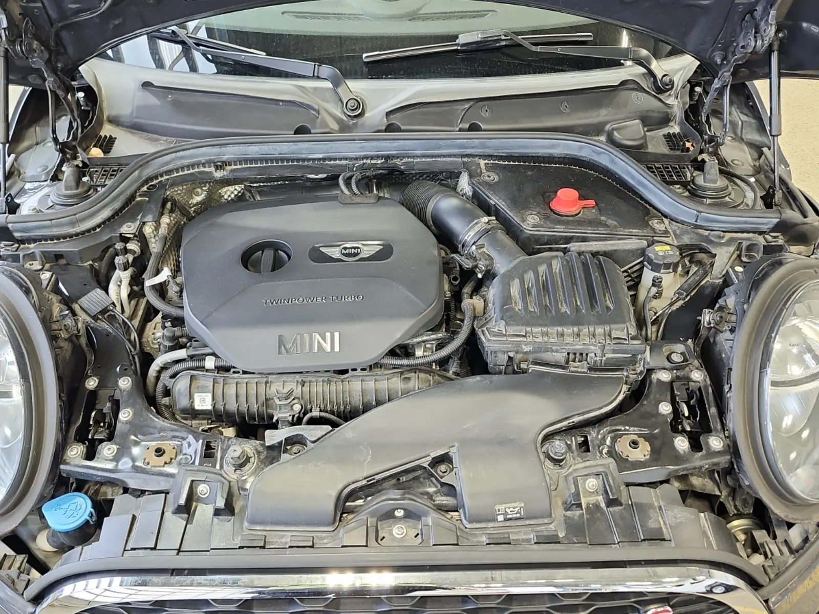 Engine Photo
