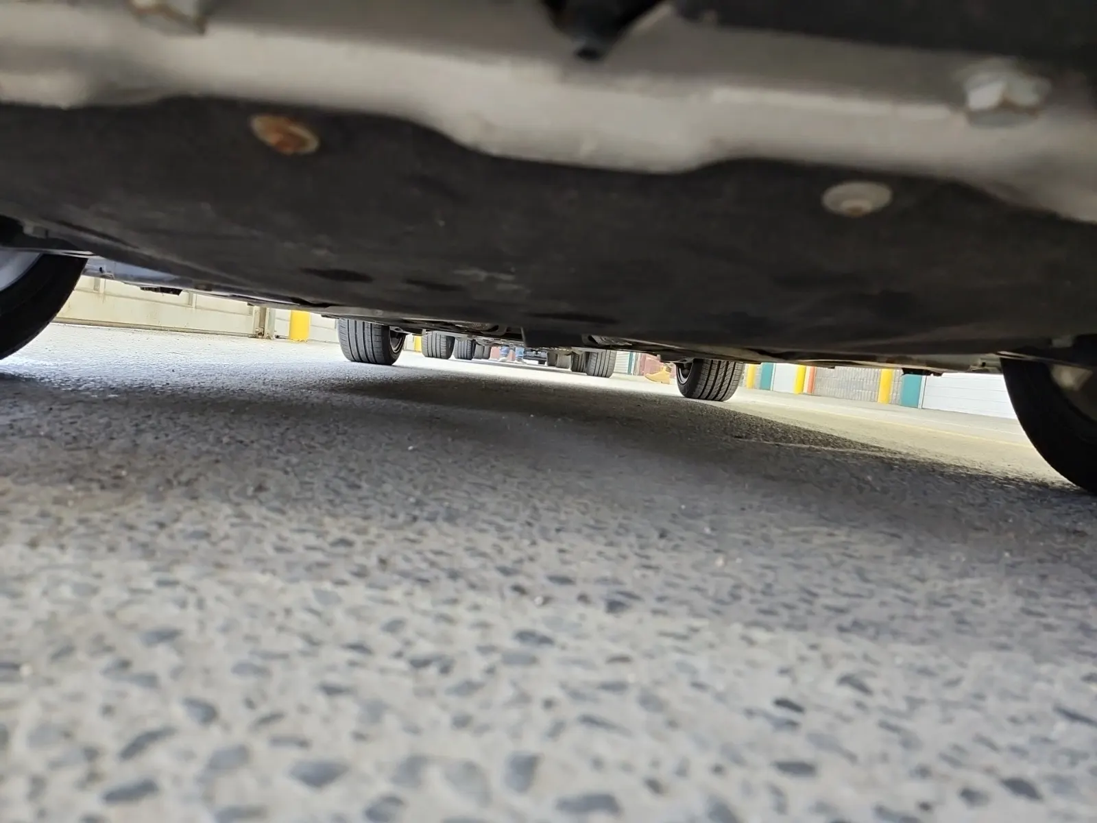Undercarriage - Front Photo