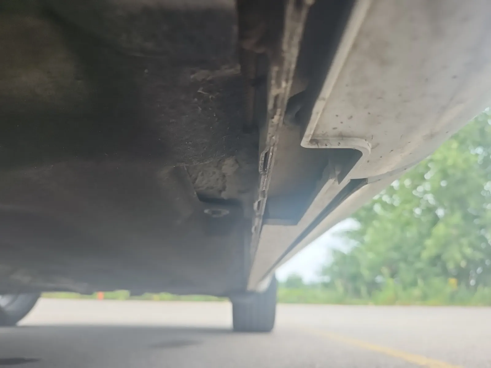 Undercarriage - Driver Photo