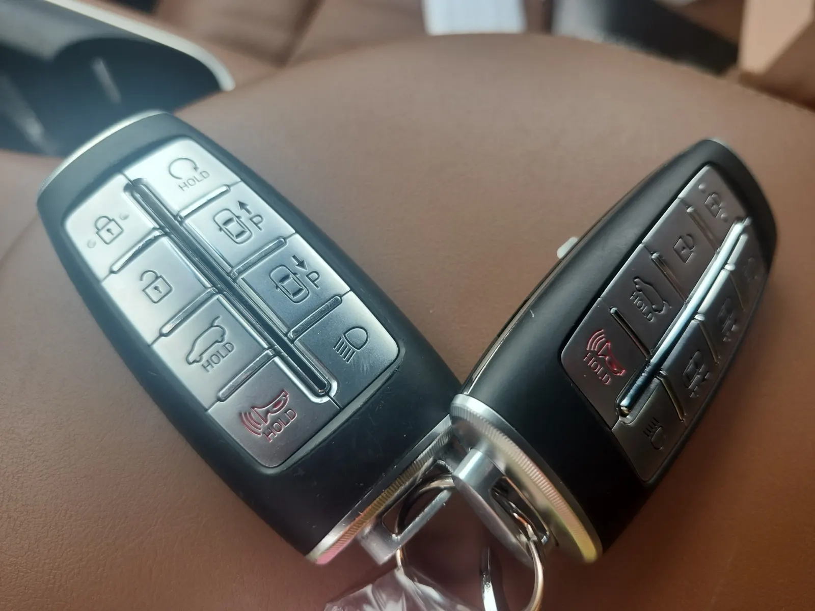 Keys/Fobs/Manual Photo
