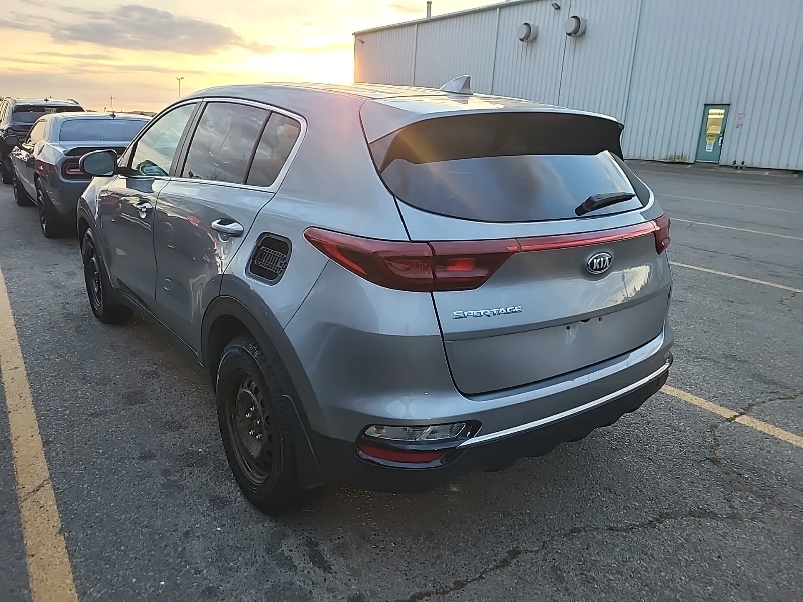 Driver Rear 3/4 Photo