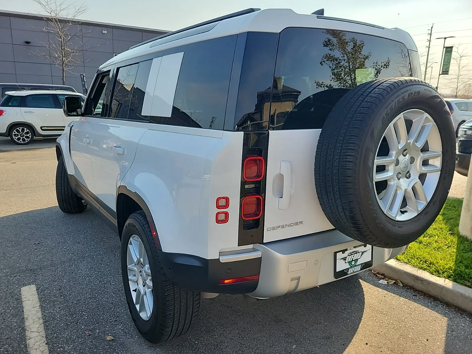 Driver Rear 3/4 Photo