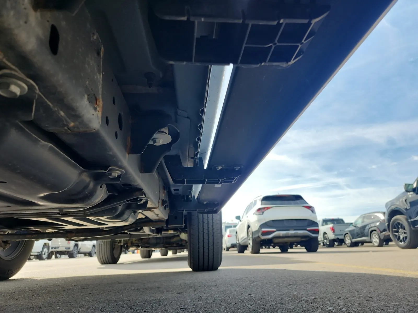 Undercarriage - Passenger Photo