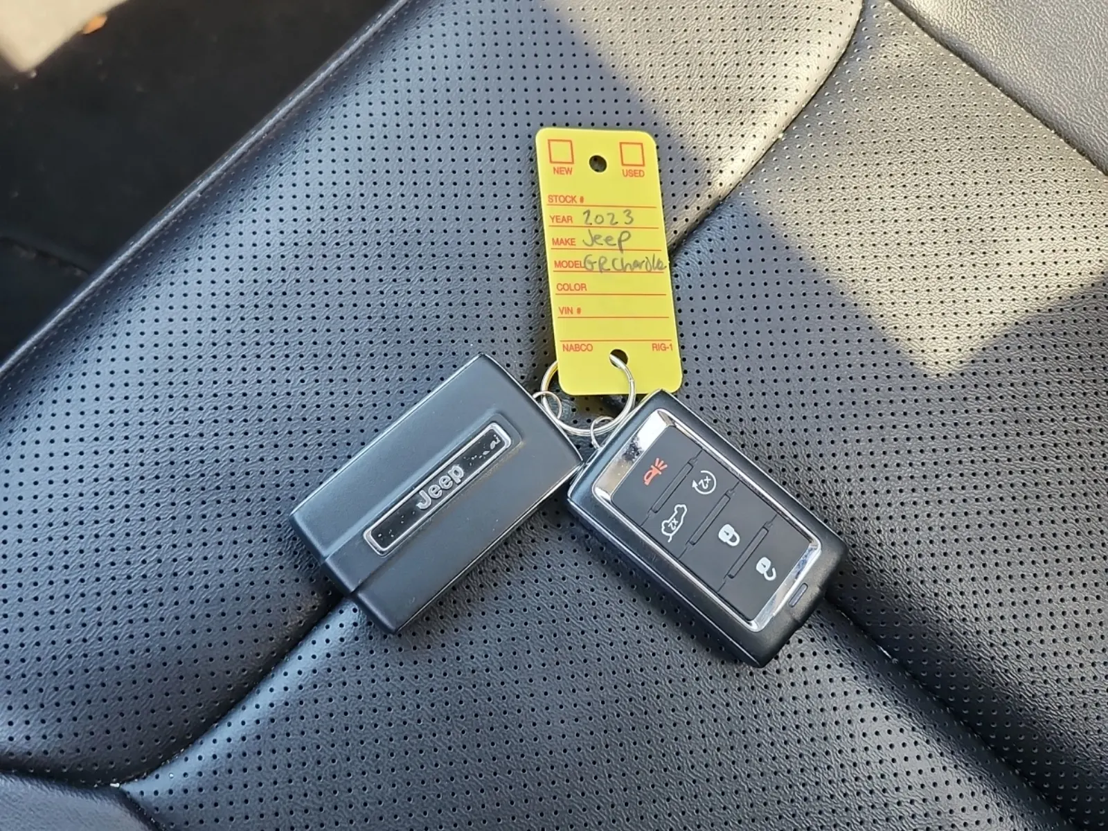 Keys/Fobs/Manual Photo