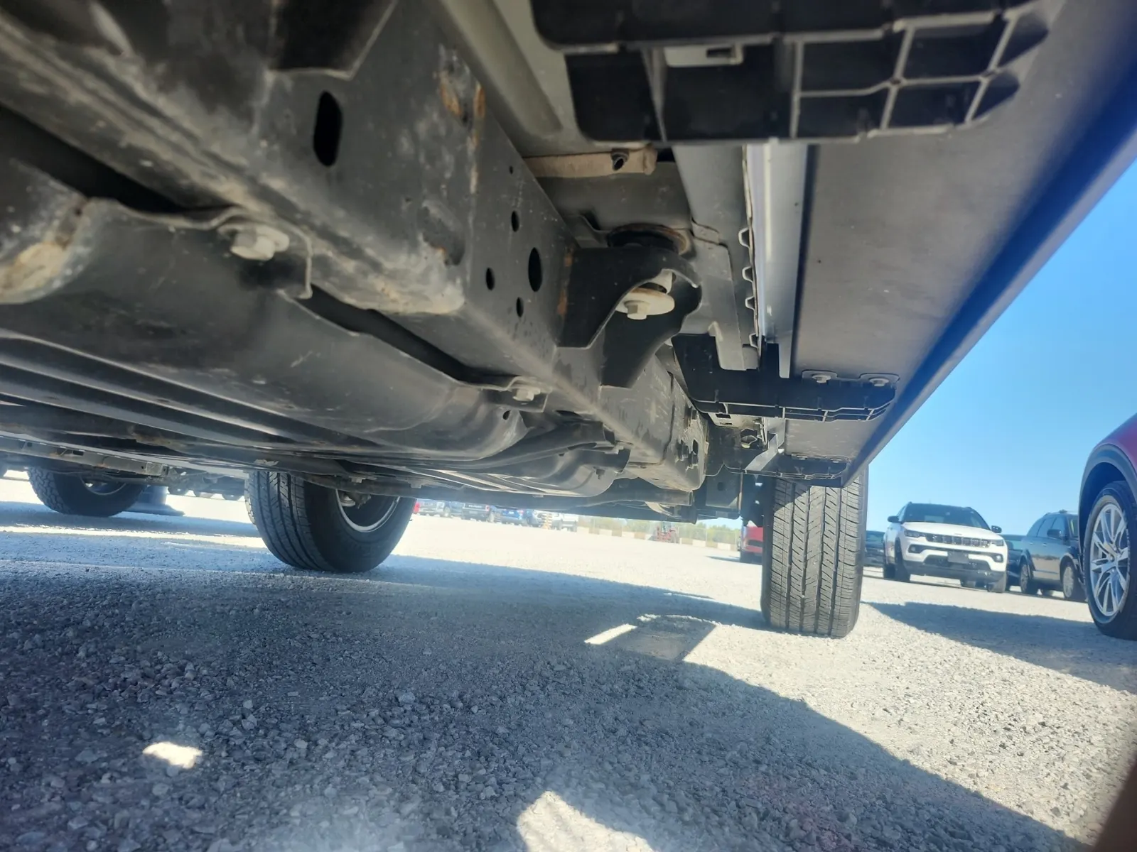Undercarriage - Passenger Photo