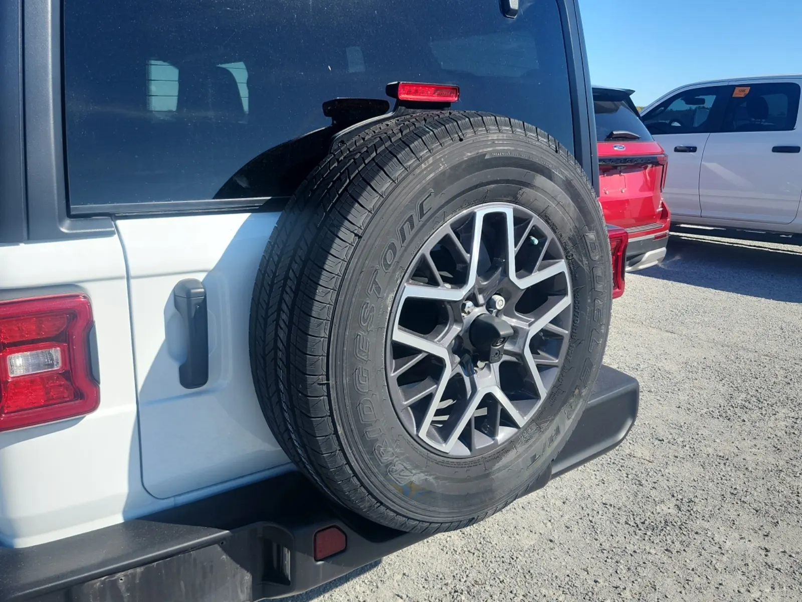Spare Tire & Wheel Photo