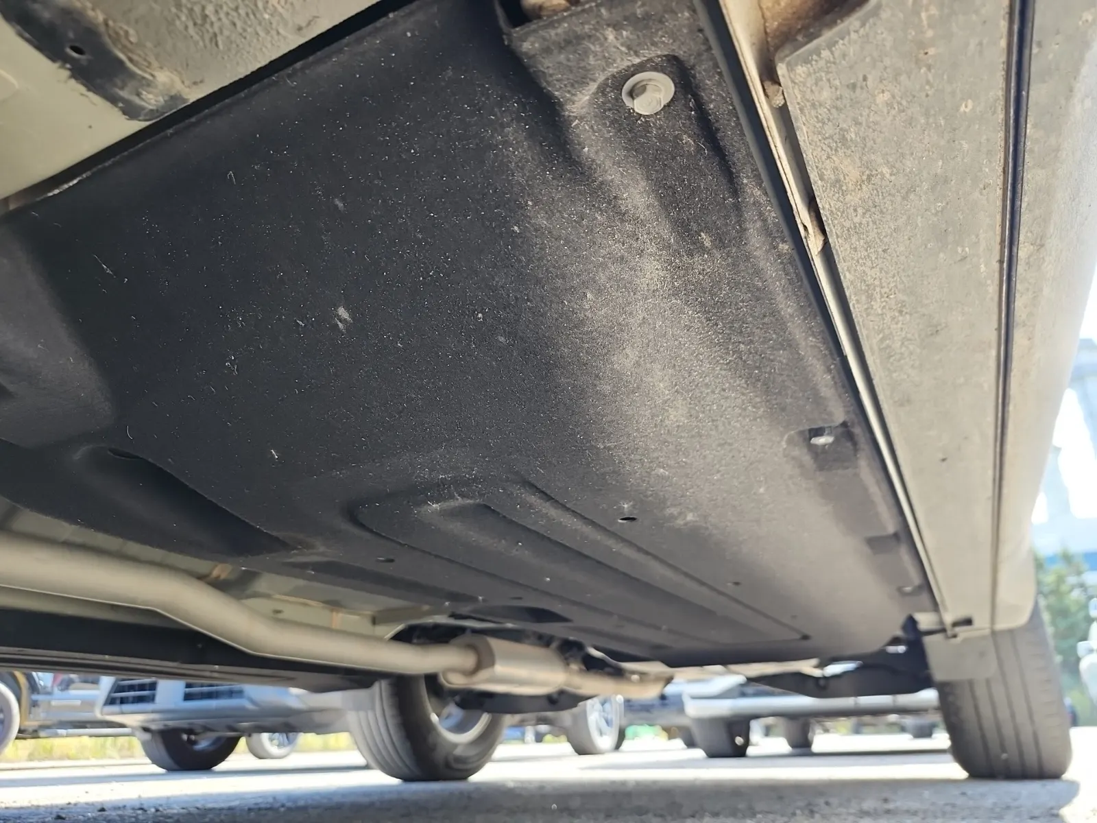Undercarriage - Driver Photo