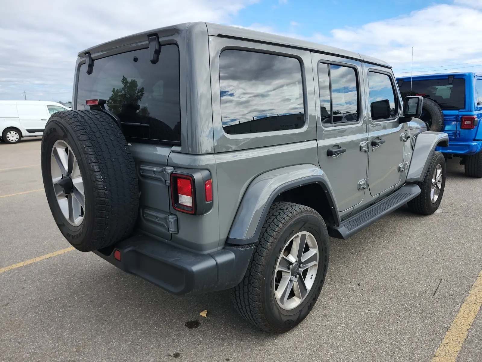 Passenger Rear 3/4 Photo
