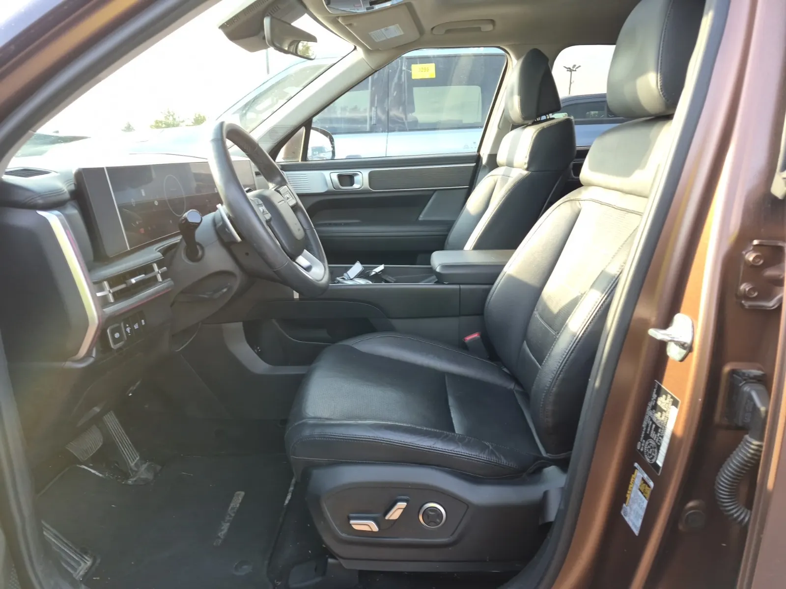 Front Interior Photo