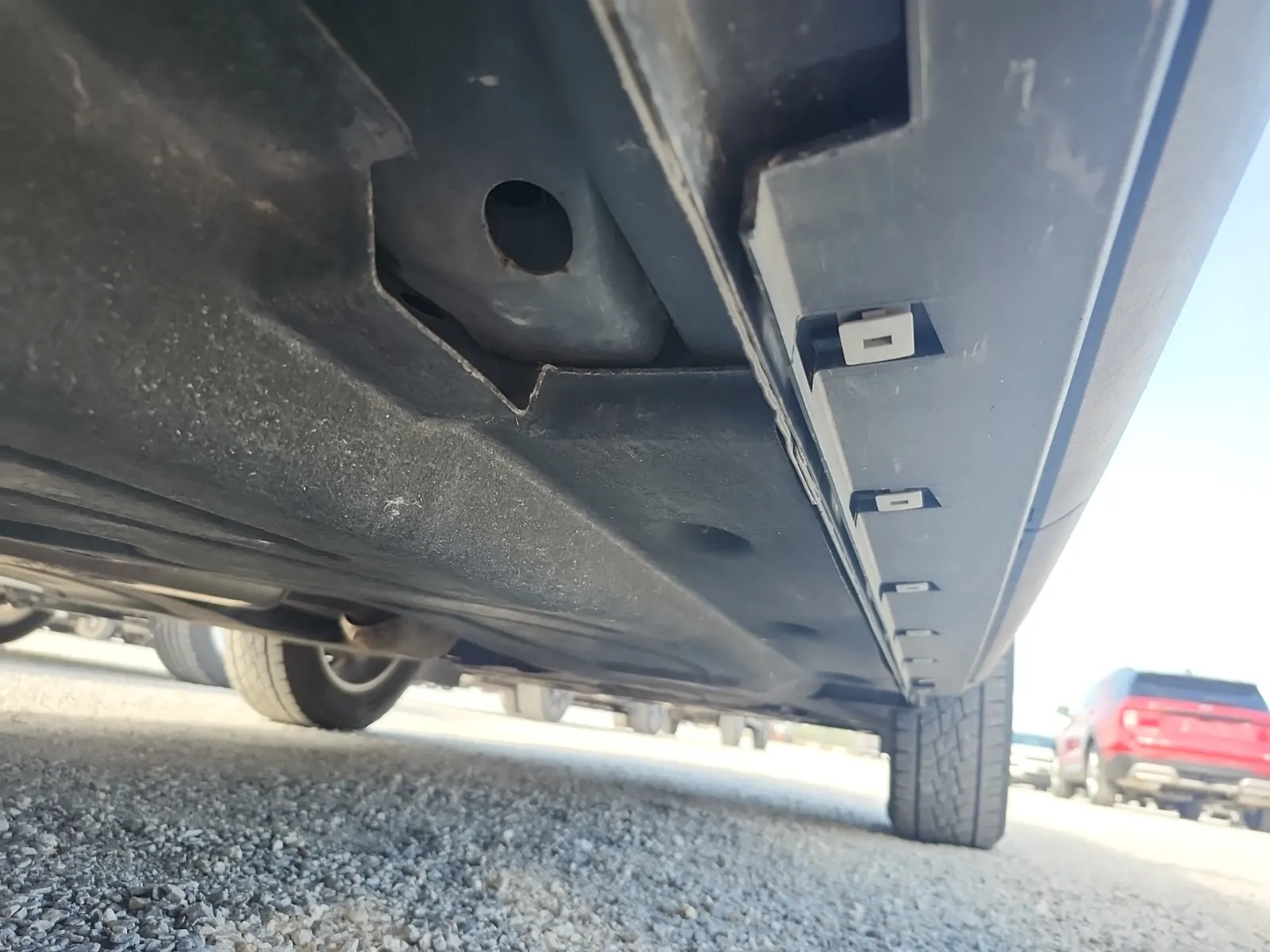 Undercarriage - Passenger Photo