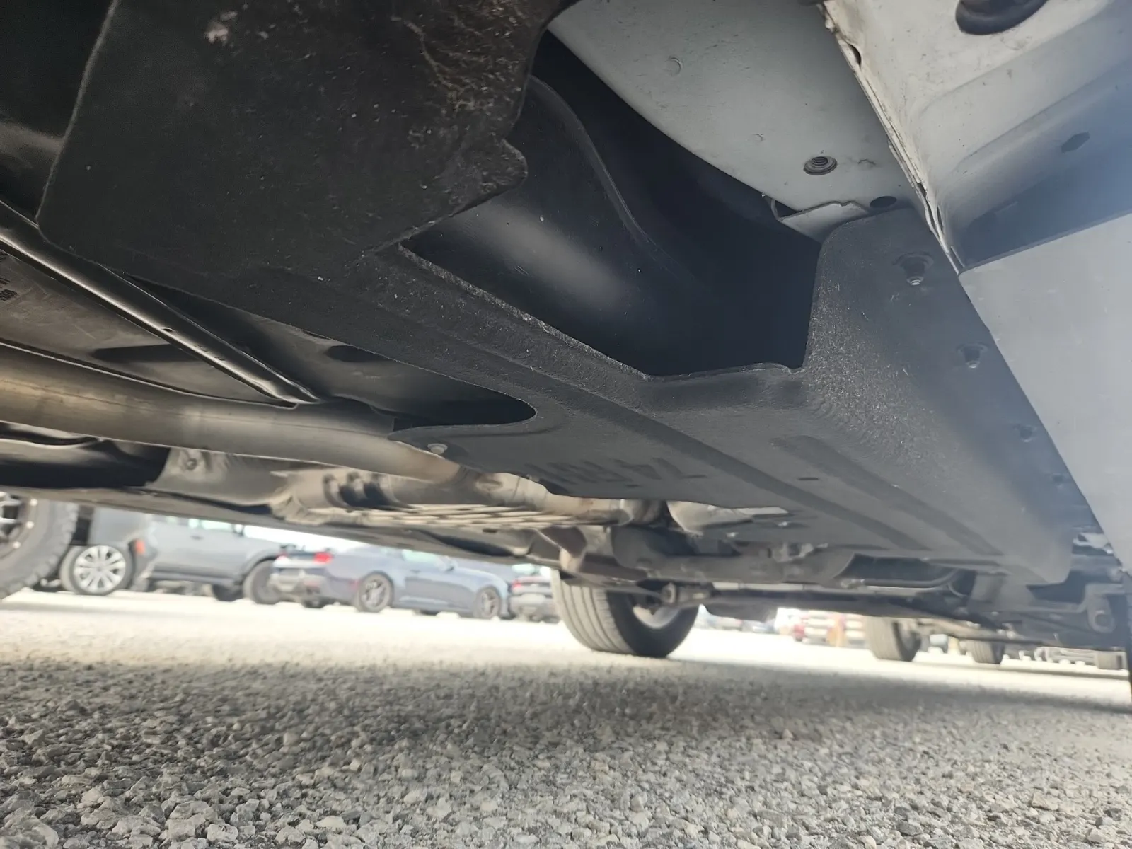 Undercarriage - Passenger Photo