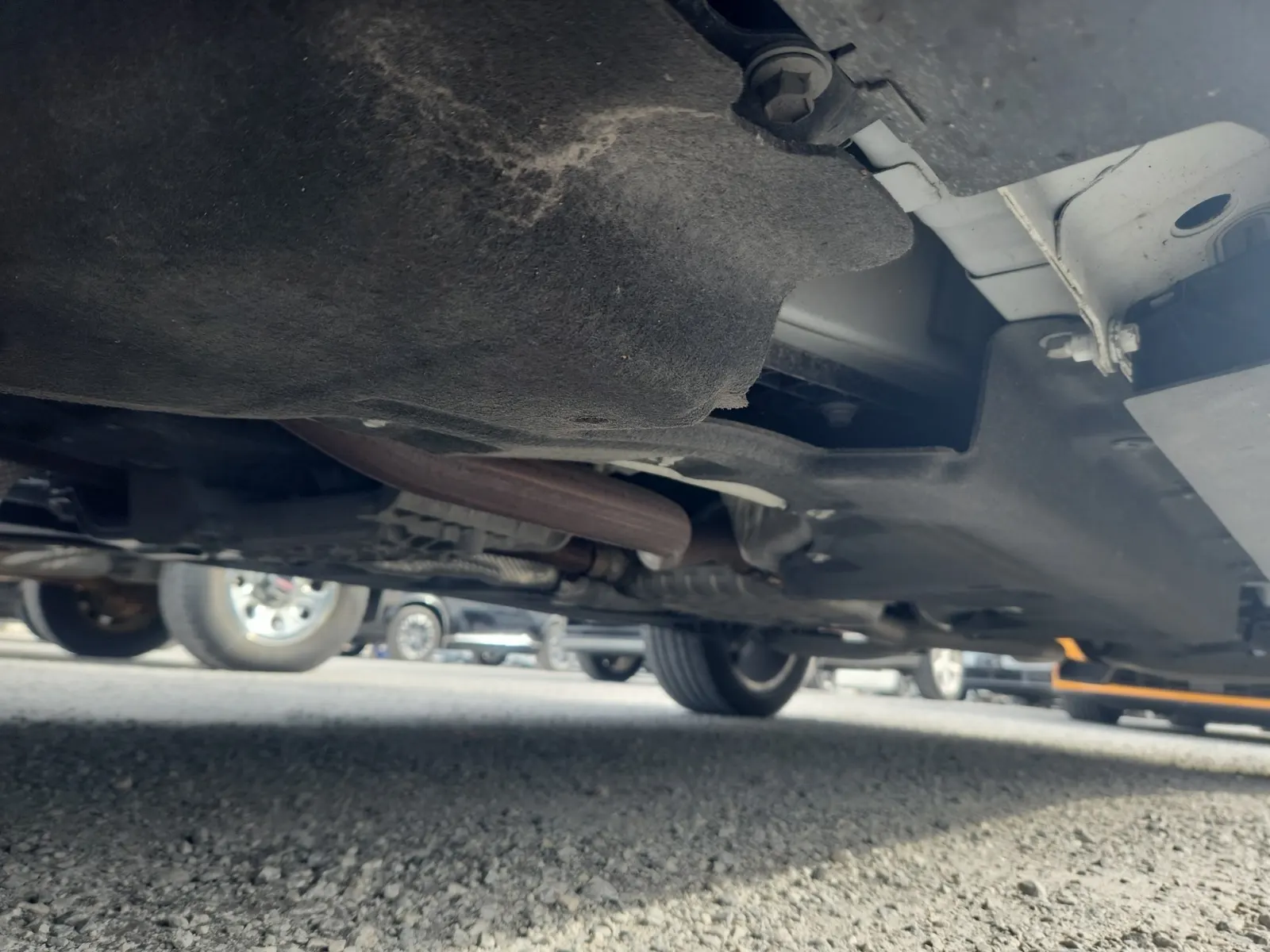 Undercarriage - Driver Photo