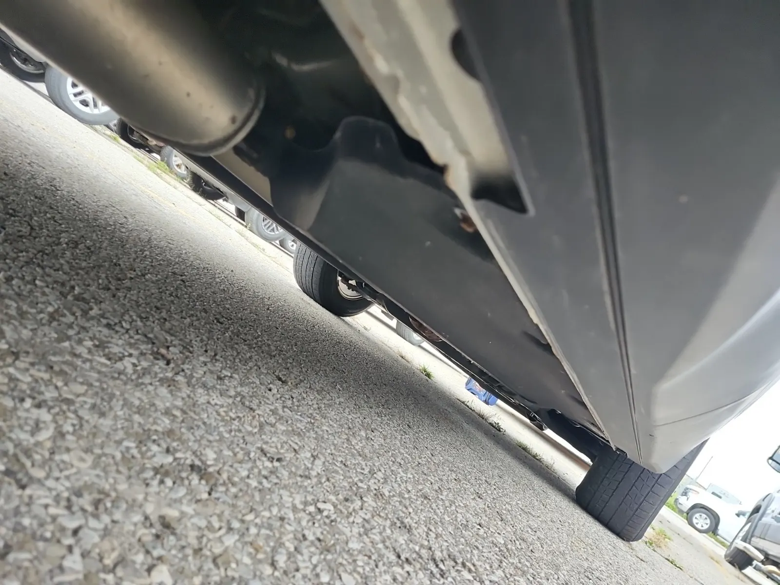 Undercarriage - Passenger Photo