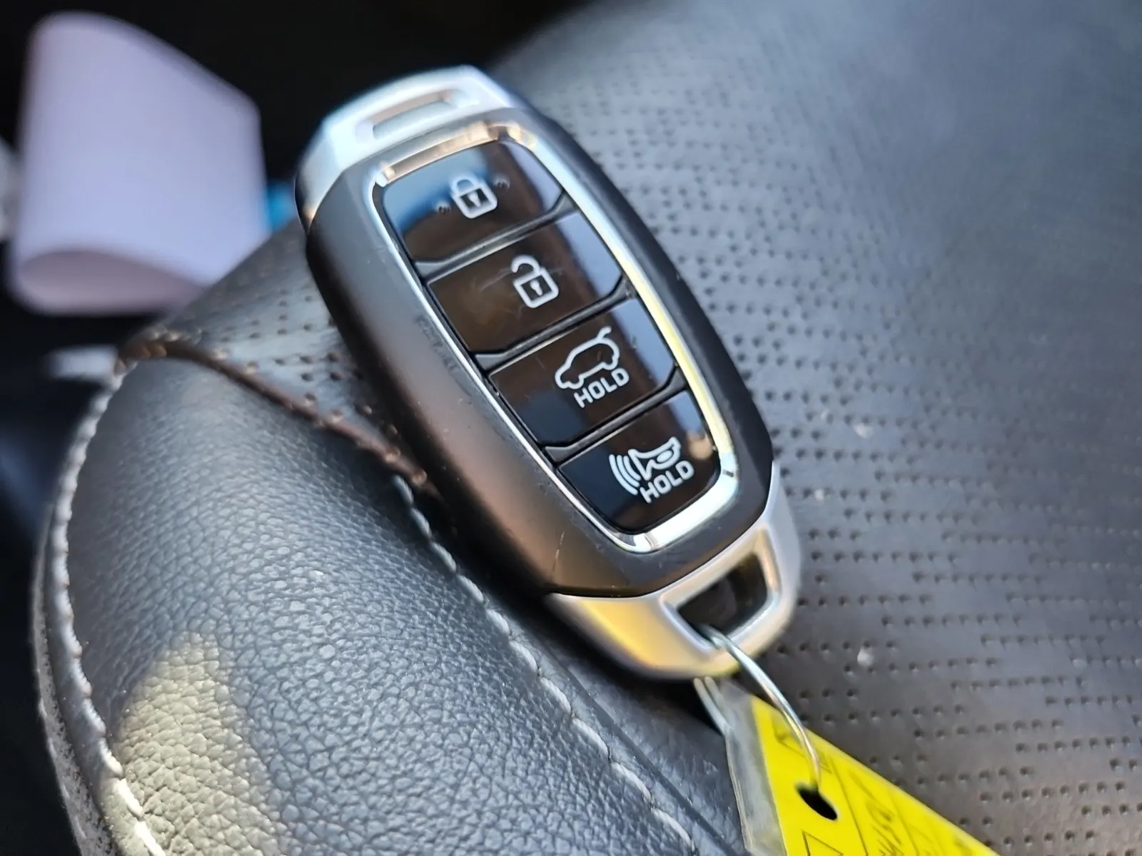 Keys/Fobs/Manual Photo
