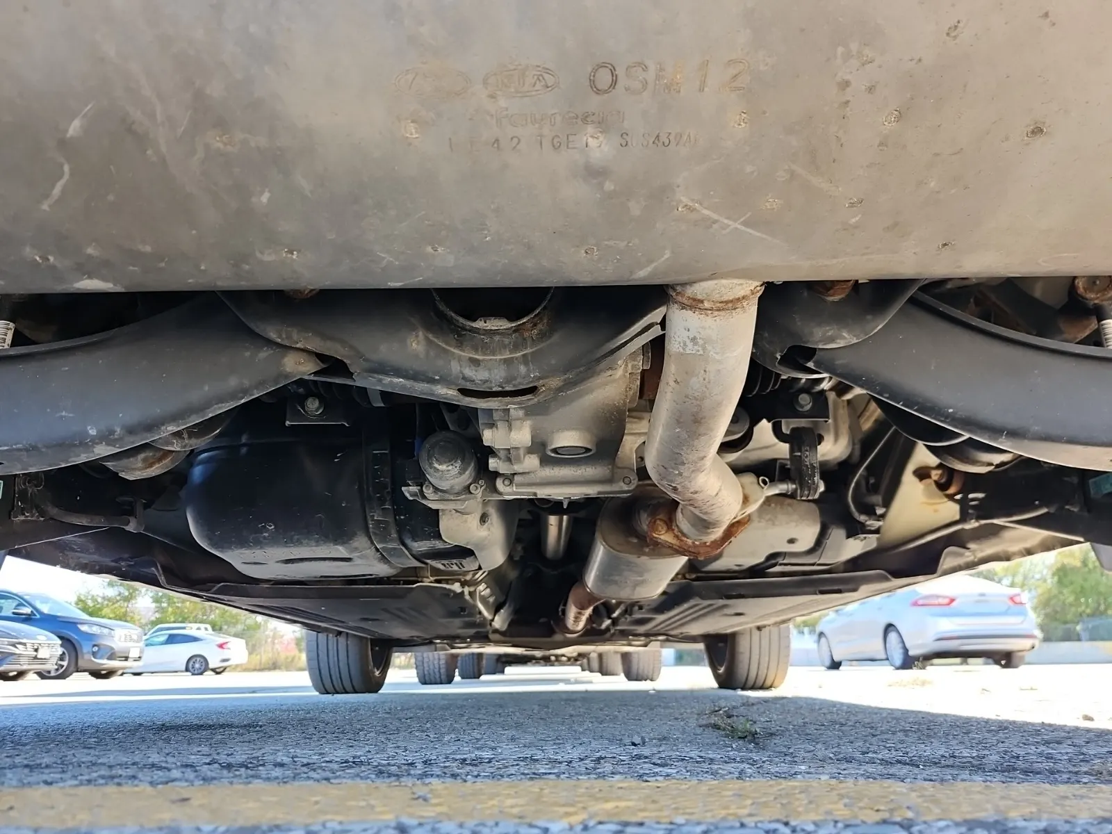 Undercarriage - Rear Photo