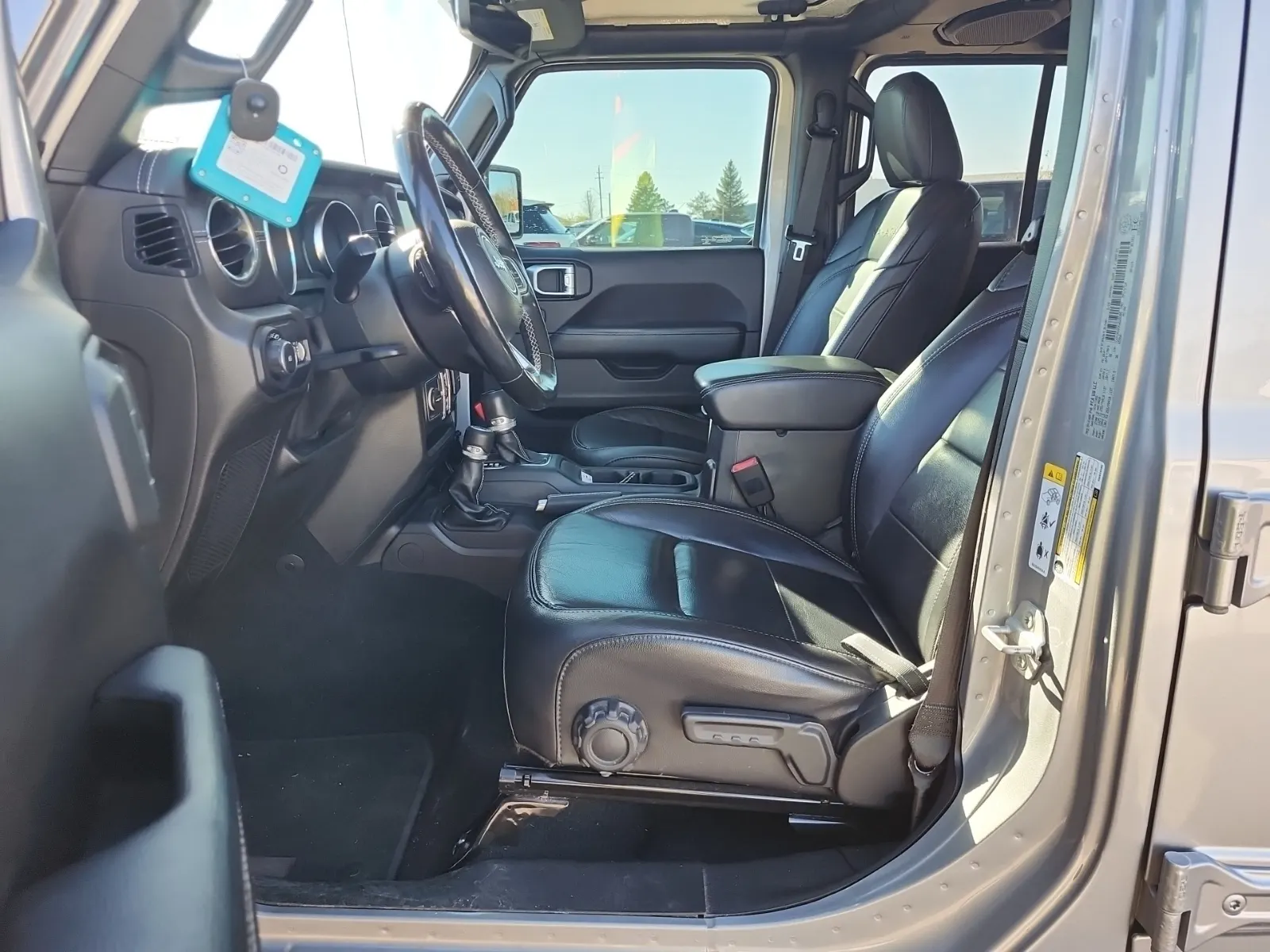 Front Interior Photo