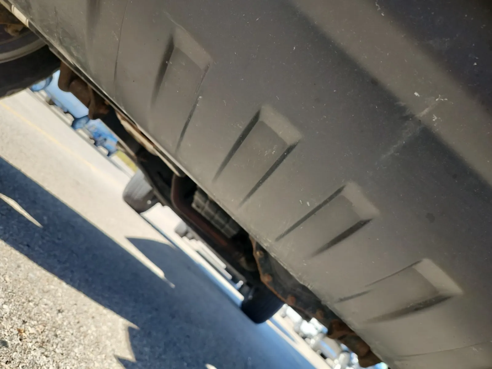 Undercarriage - Front Photo