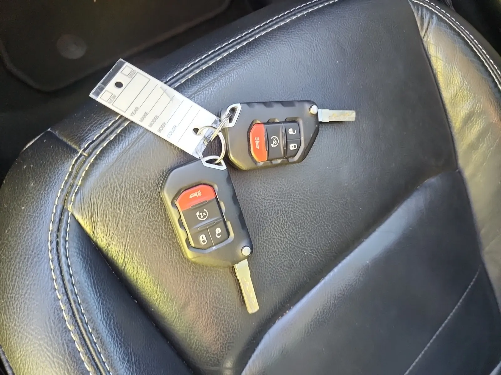 Keys/Fobs/Manual Photo