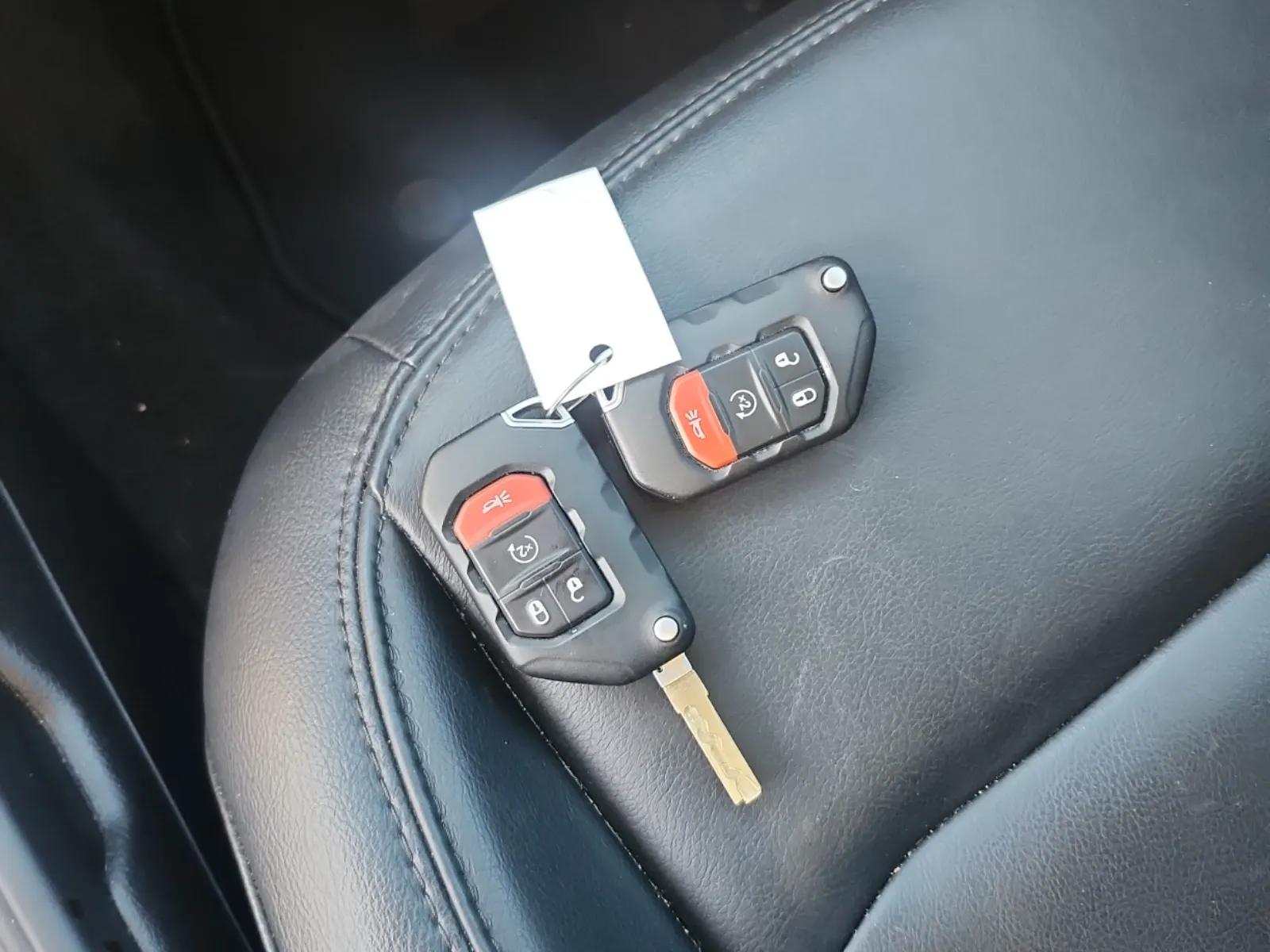 Keys/Fobs/Manual Photo