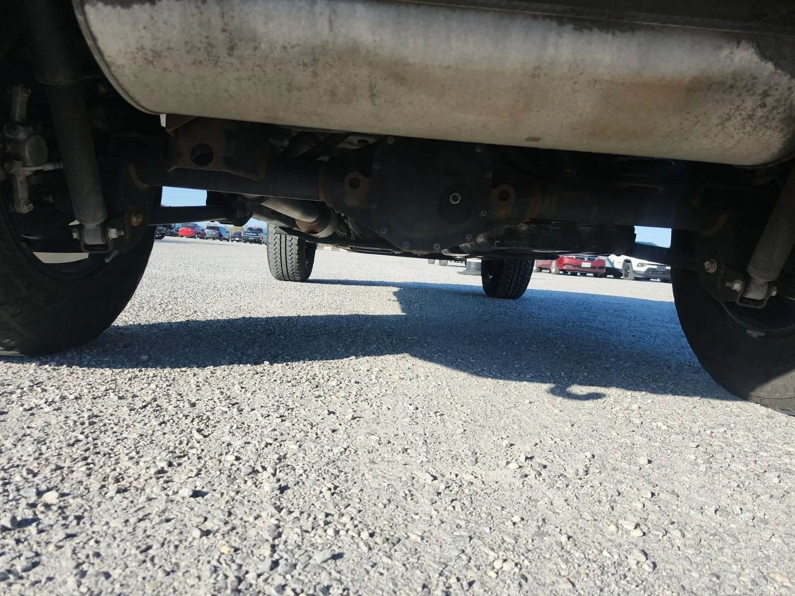 Undercarriage - Rear Photo