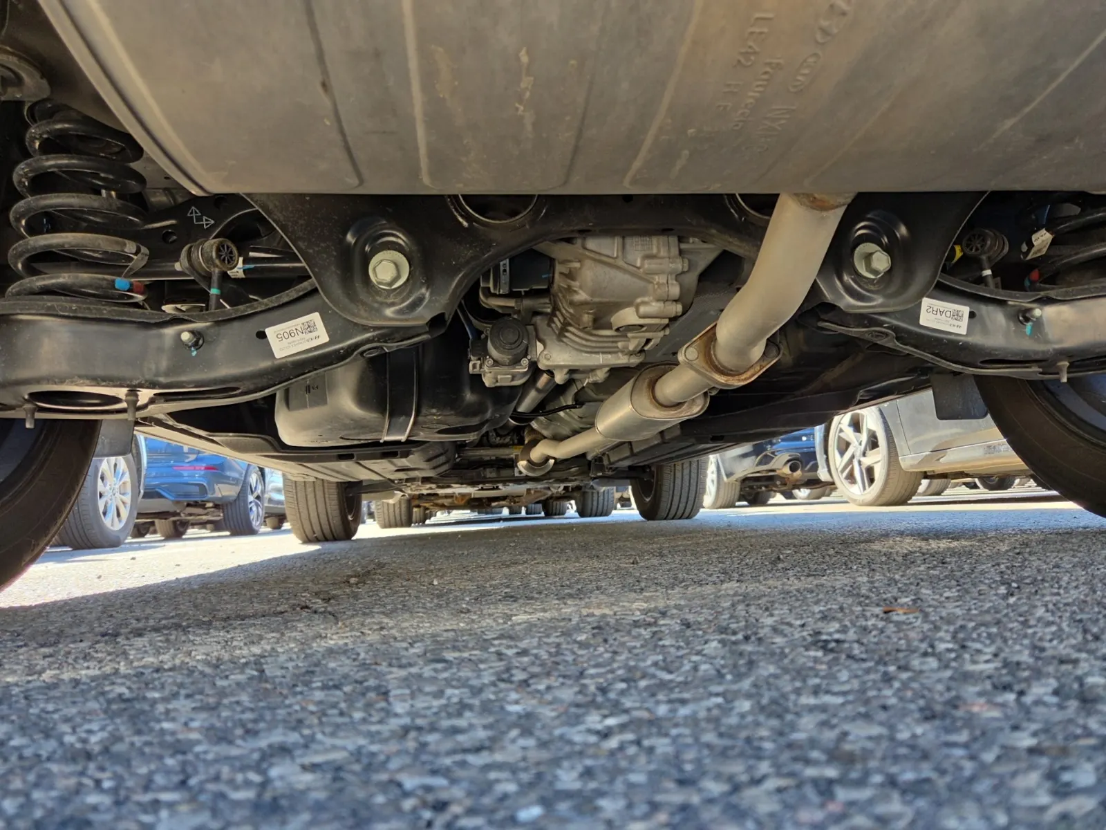 Undercarriage - Rear Photo