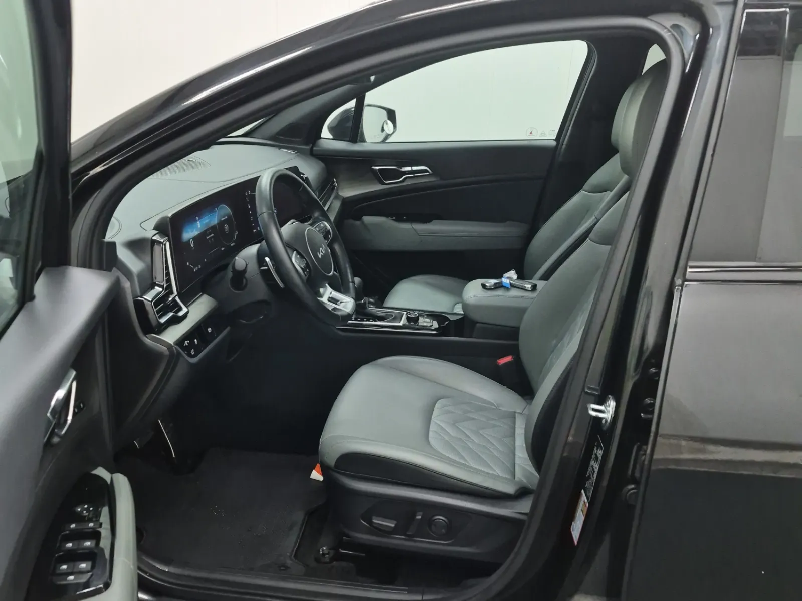 Front Interior Photo