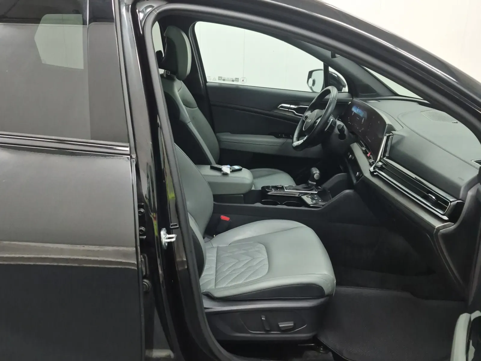 Right Side Interior Photo