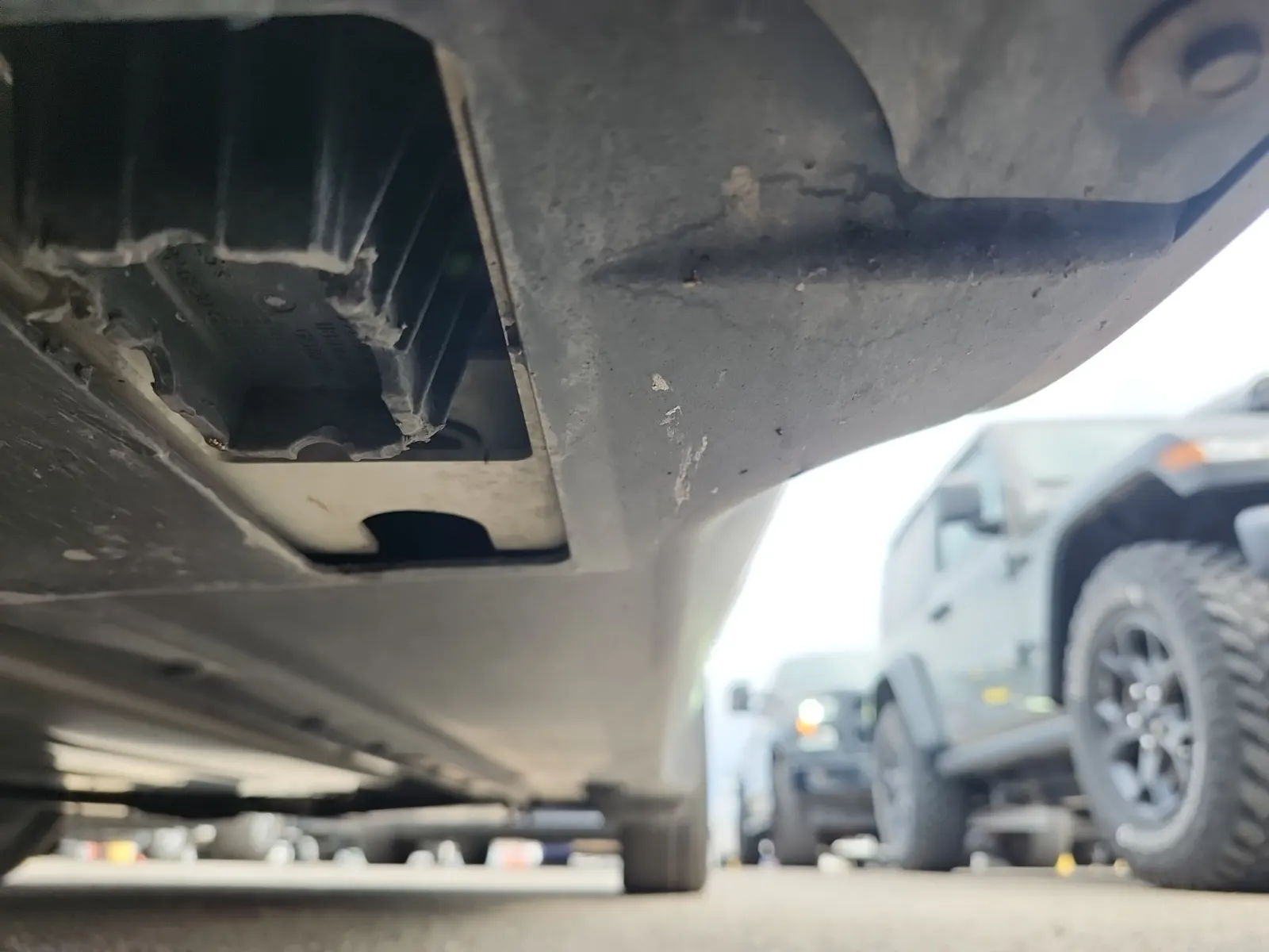 Undercarriage - Driver Photo