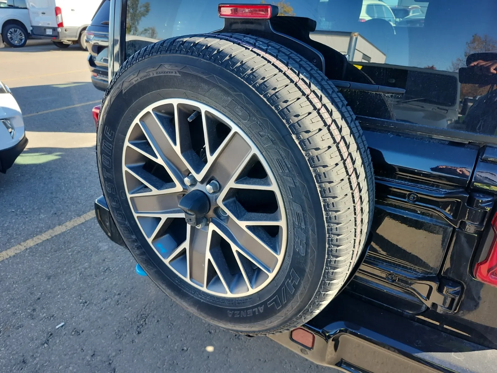 Spare Tire & Wheel Photo