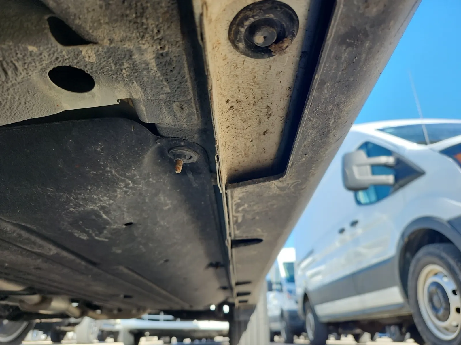 Undercarriage - Driver Photo
