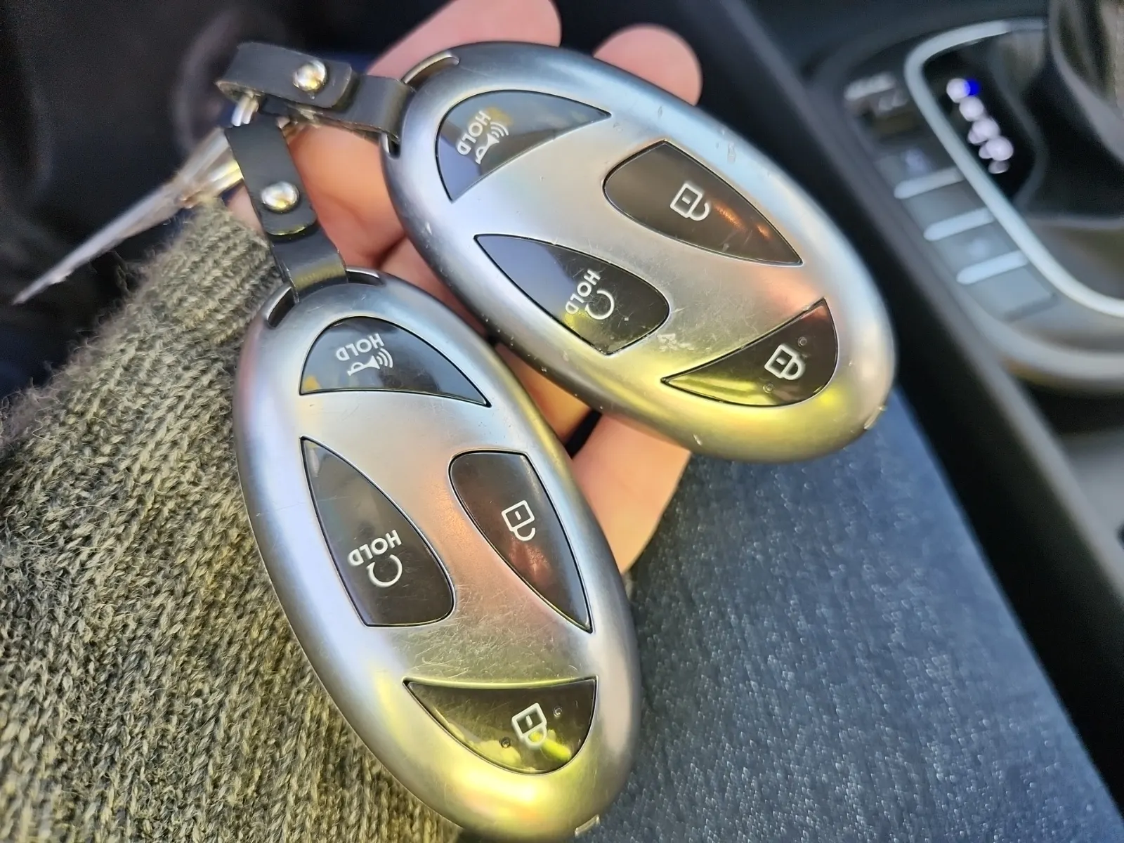 Keys/Fobs/Manual Photo