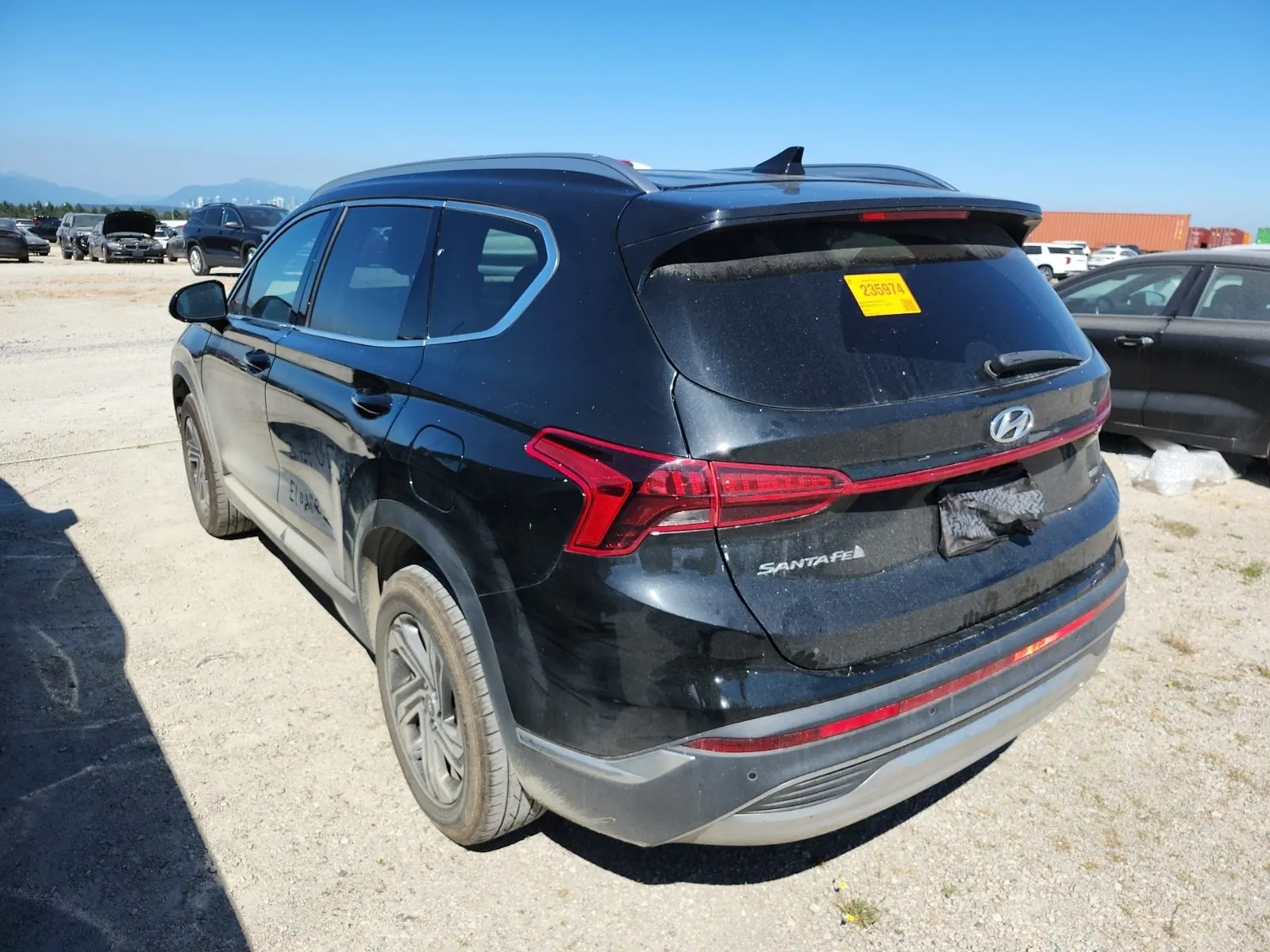 Driver Rear 3/4 Photo