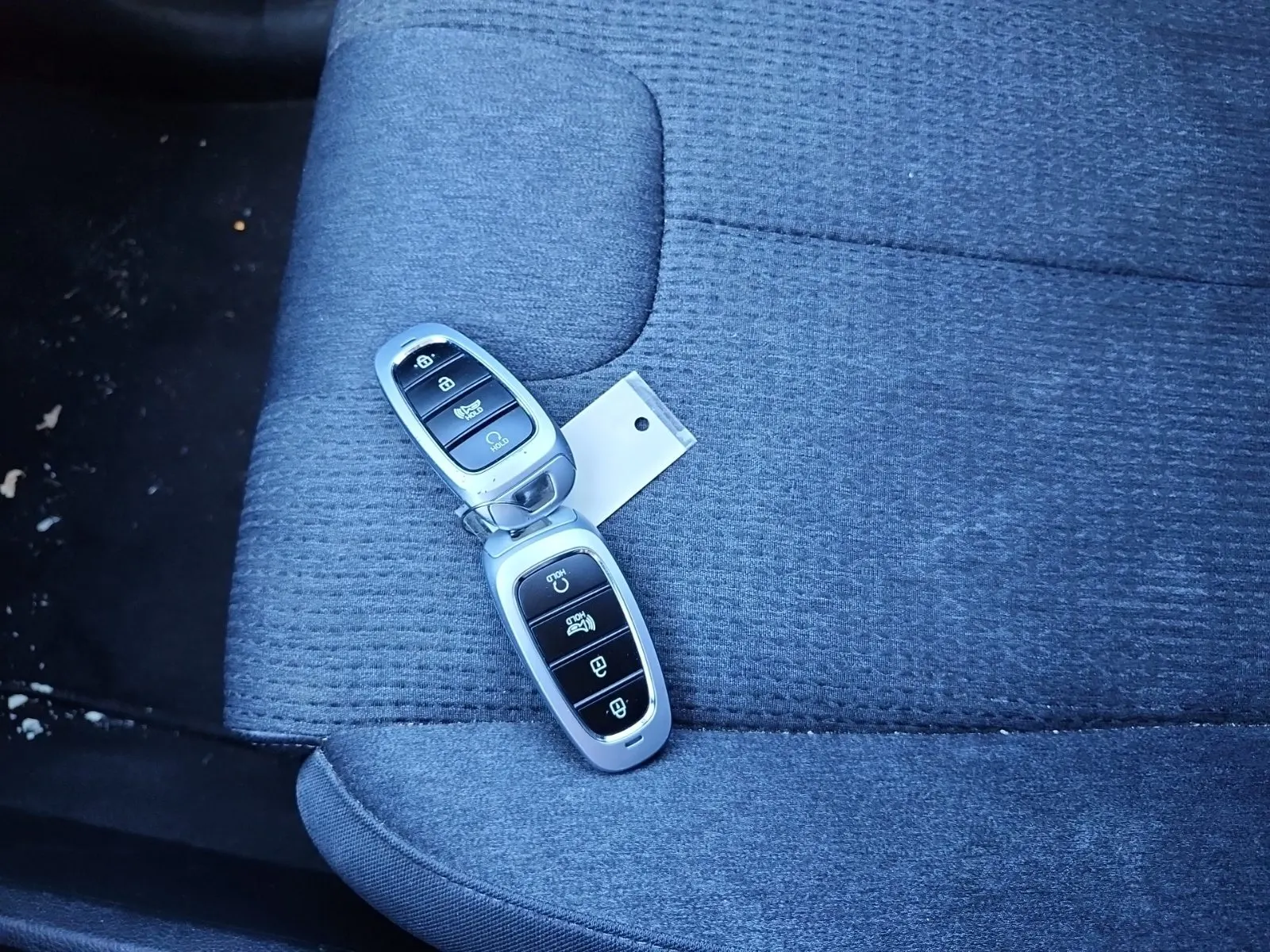 Keys/Fobs/Manual Photo