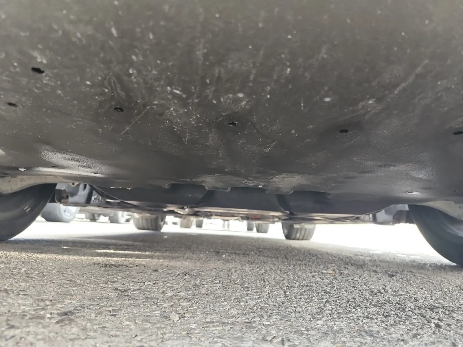 Undercarriage - Front Photo