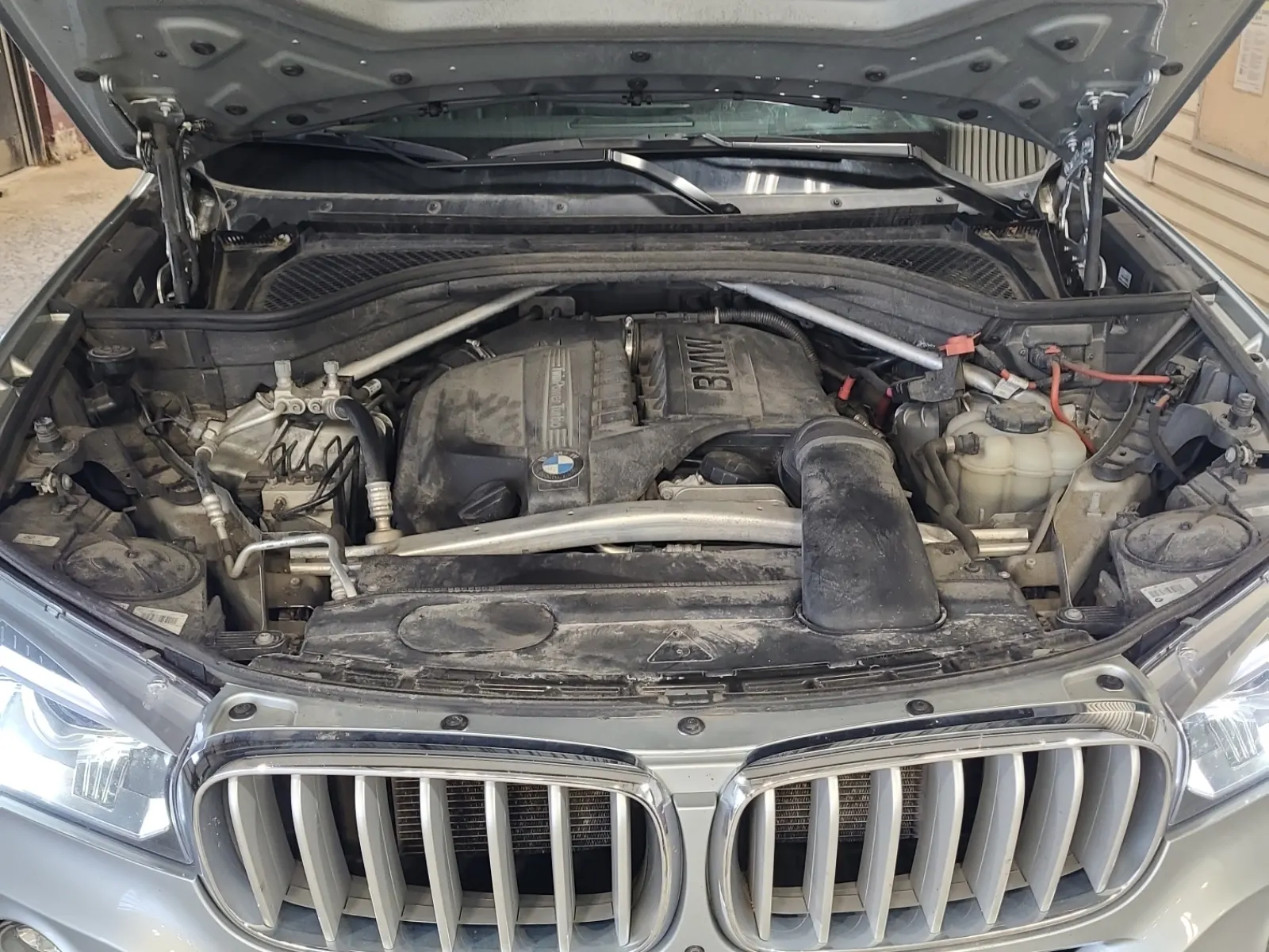 Engine Photo