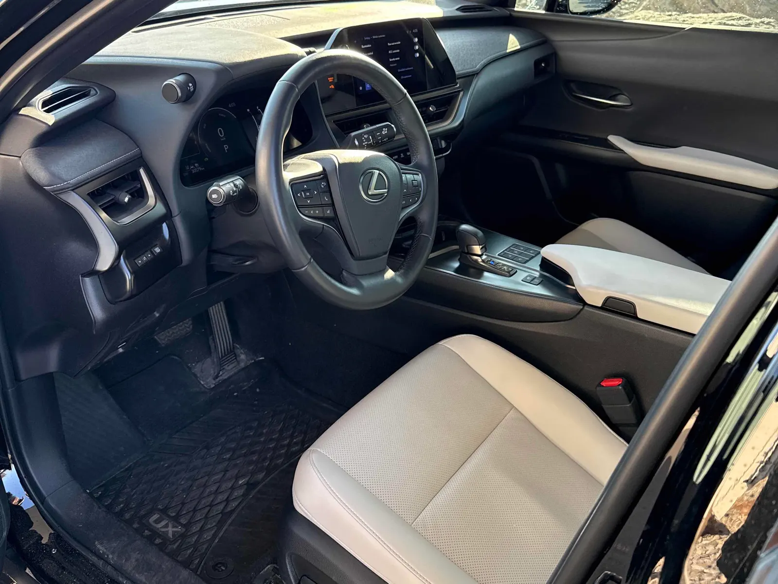 Interior driver side