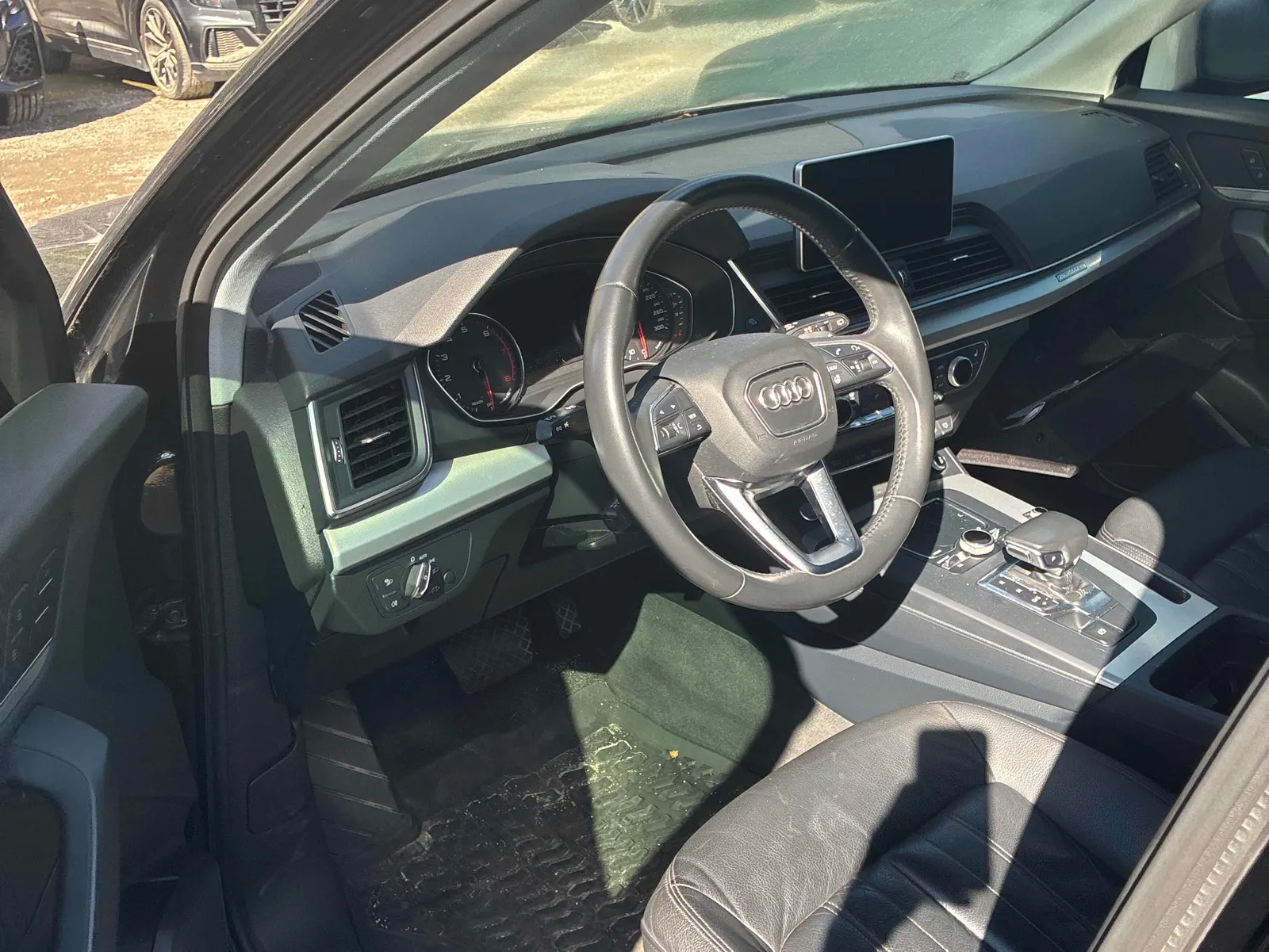 Interior driver side