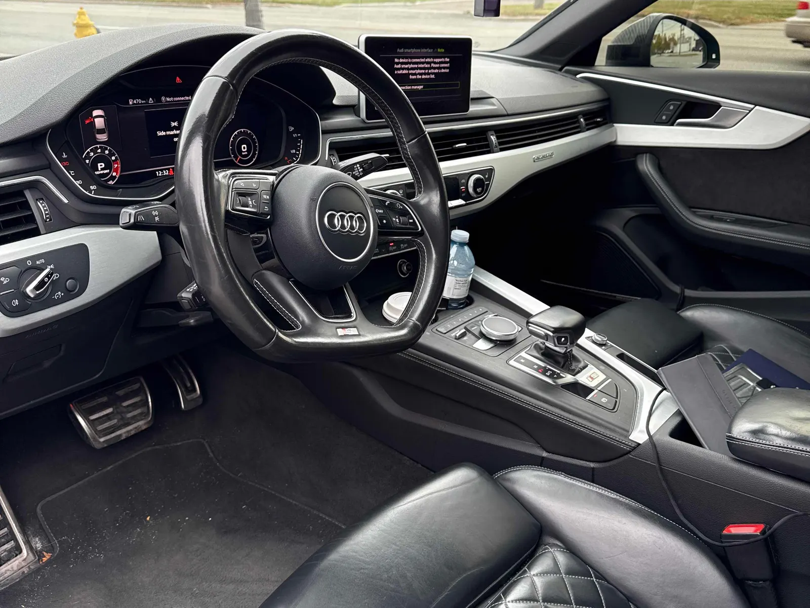Interior driver side