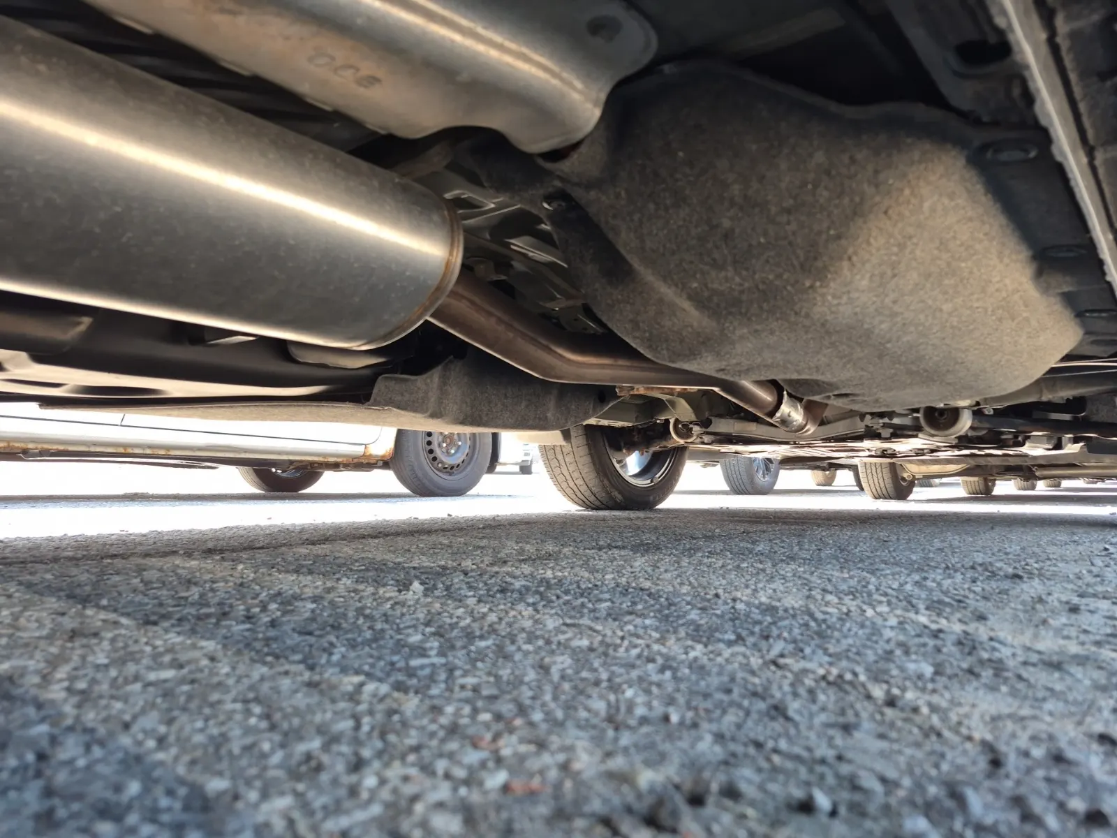 Undercarriage - Passenger Photo