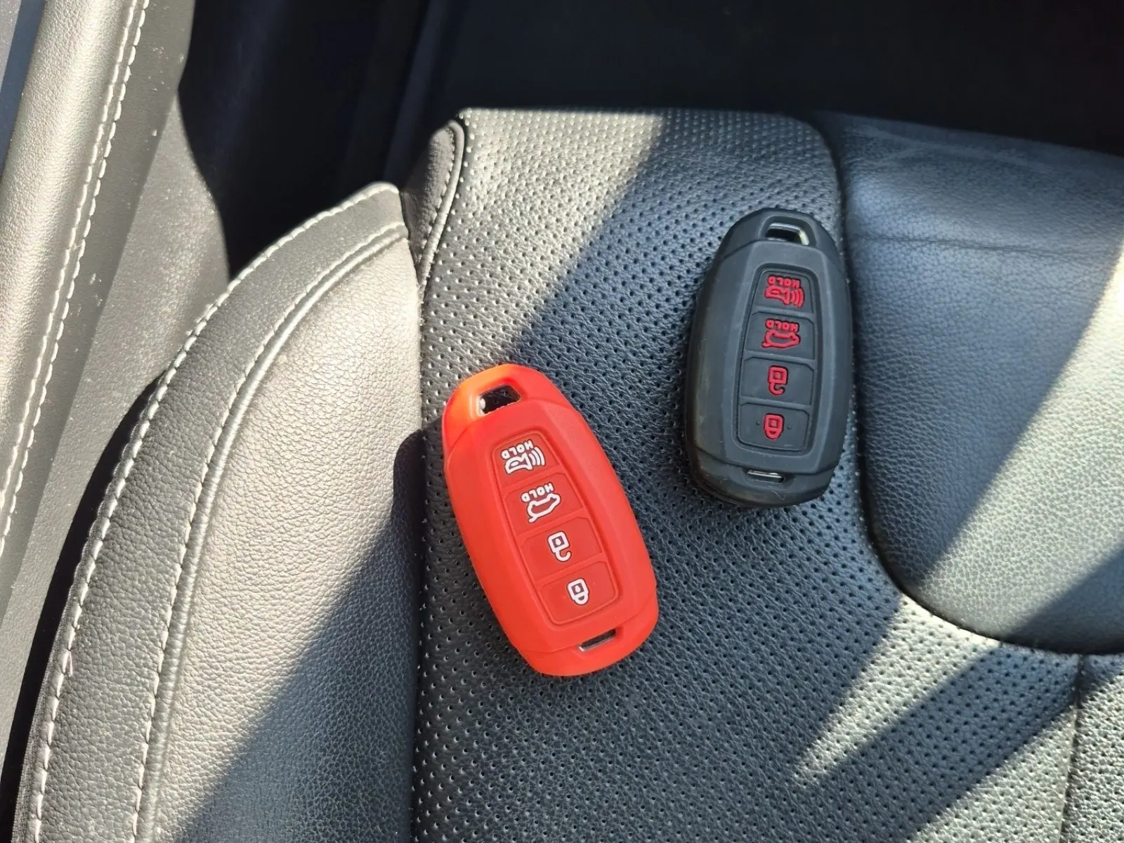 Keys/Fobs/Manual Photo