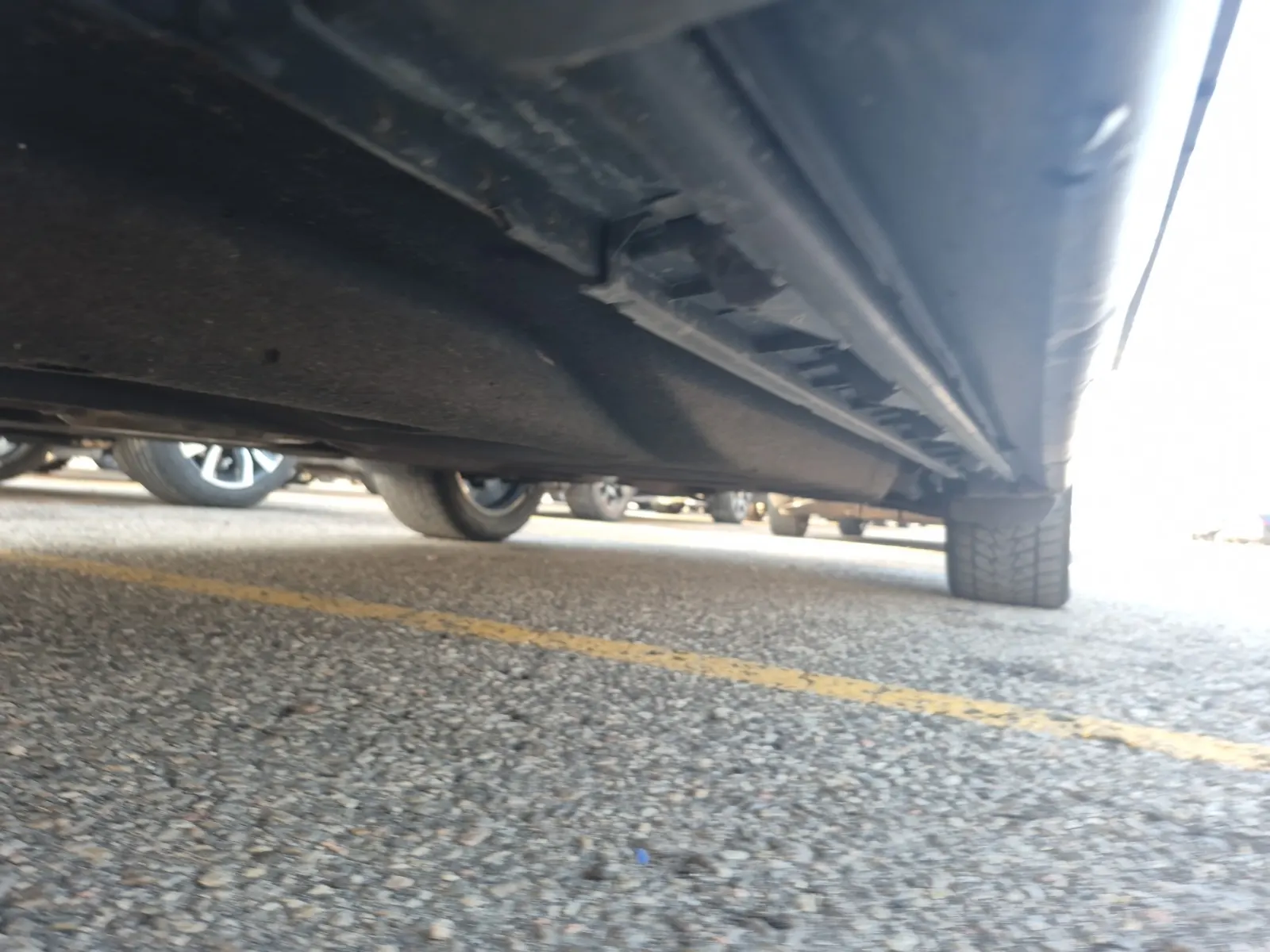 Undercarriage - Driver Photo