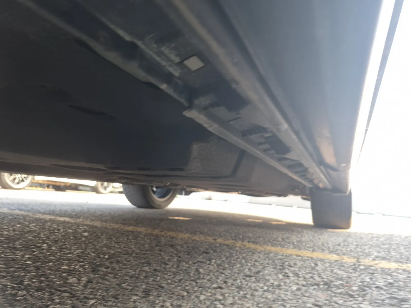 Undercarriage - Passenger Photo