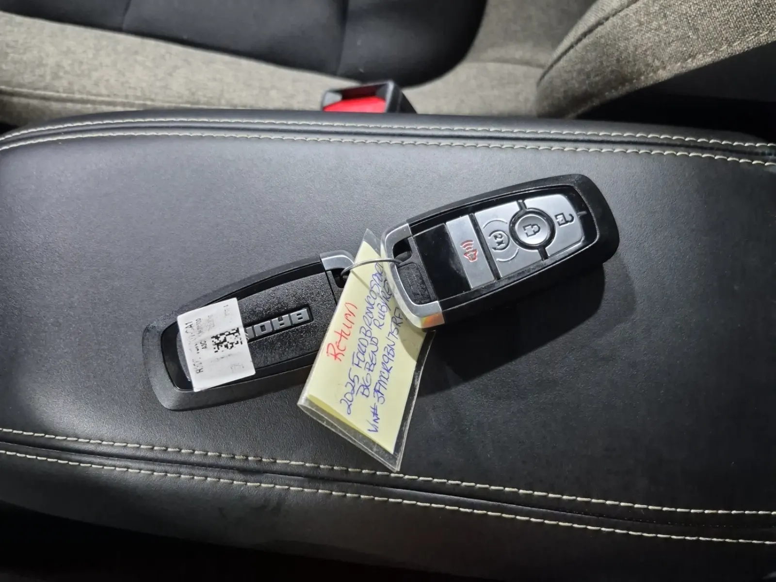 Keys/Fobs/Manual Photo