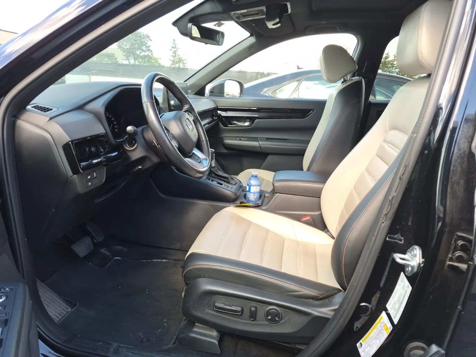Front Interior Photo