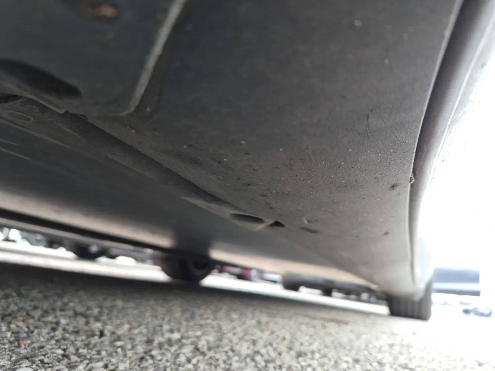 Undercarriage - Driver Photo